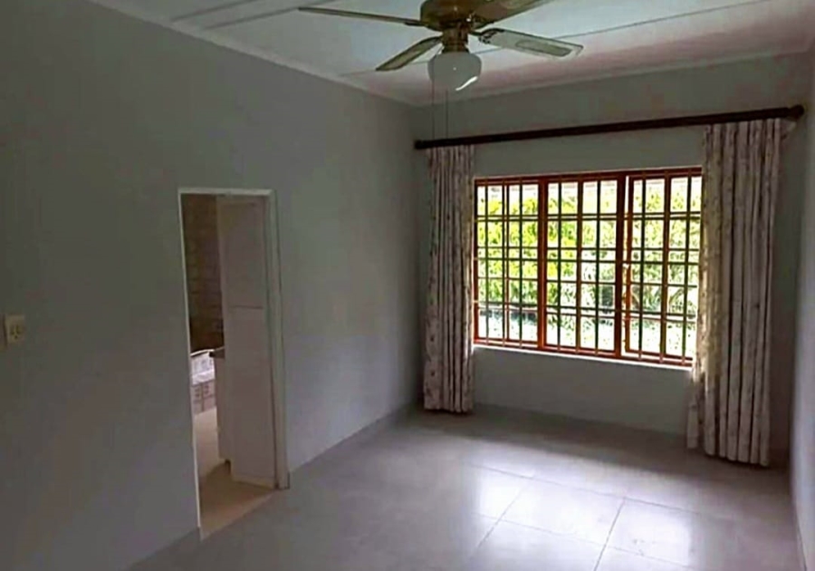 4 Bedroom Property for Sale in Nahoon Valley Park Eastern Cape